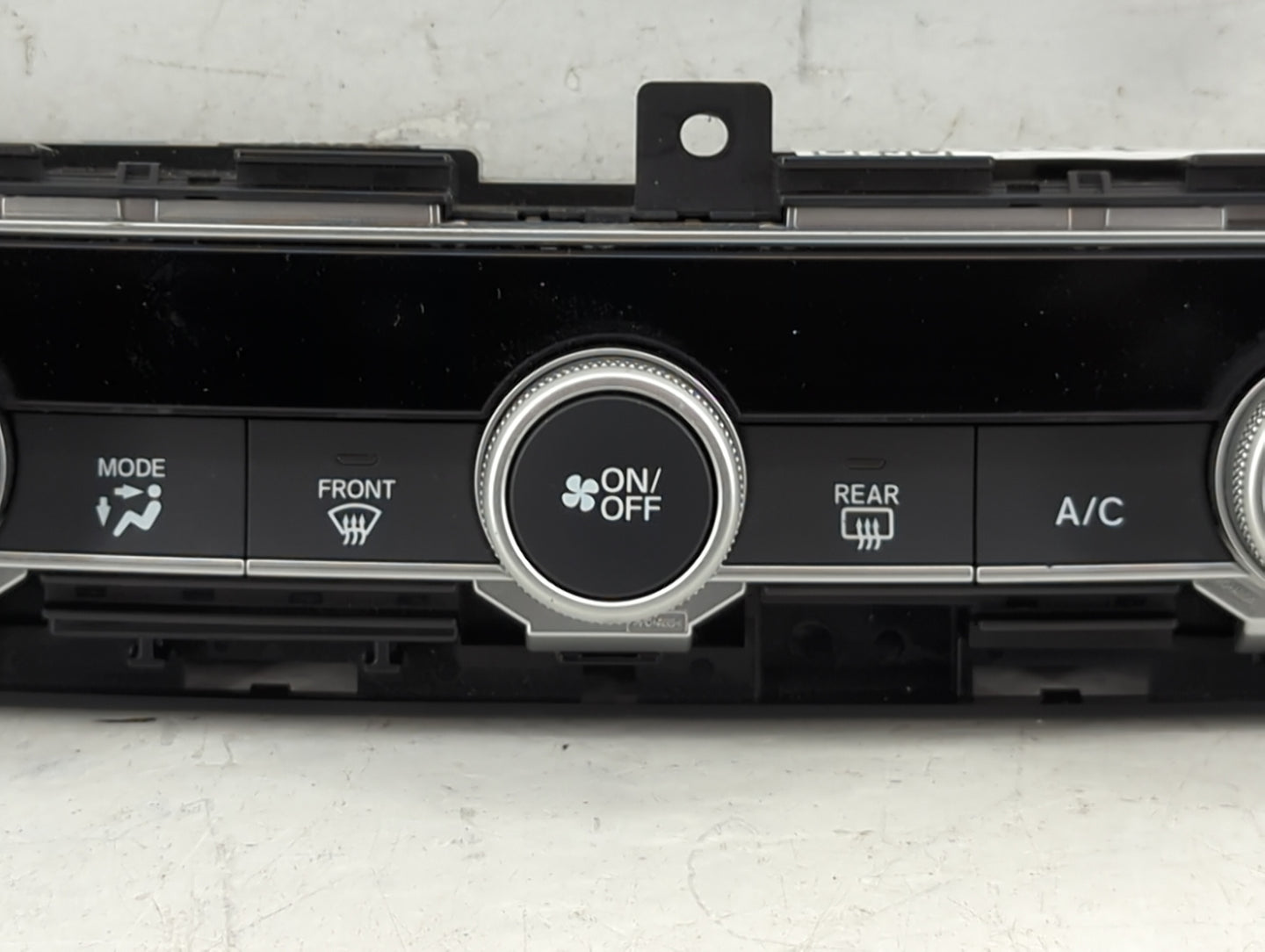 2018-2020 Honda Accord Climate Control Module Temperature AC/Heater Replacement P/N:79610TVAA016M1 Fits Fits 2018 2019 2020 