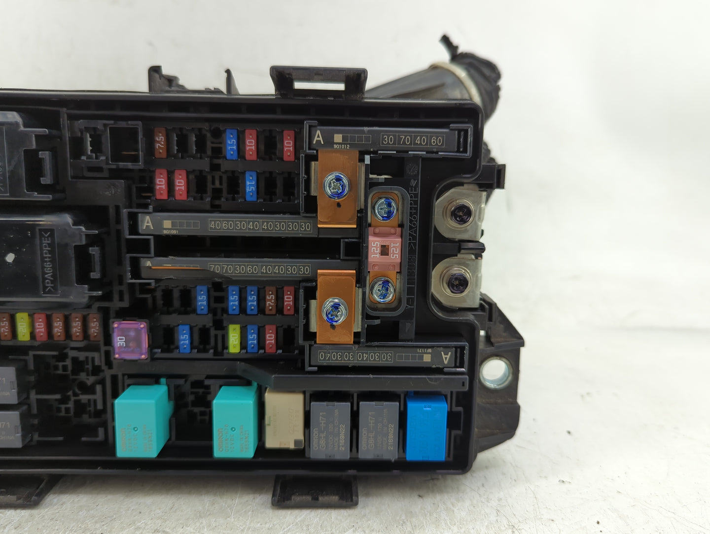 2018-2020 Honda Accord Fusebox Fuse Box Panel Relay Module P/N:30-TVA 50-TVA Fits Fits 2018 2019 2020 OEM Used Auto Parts - 