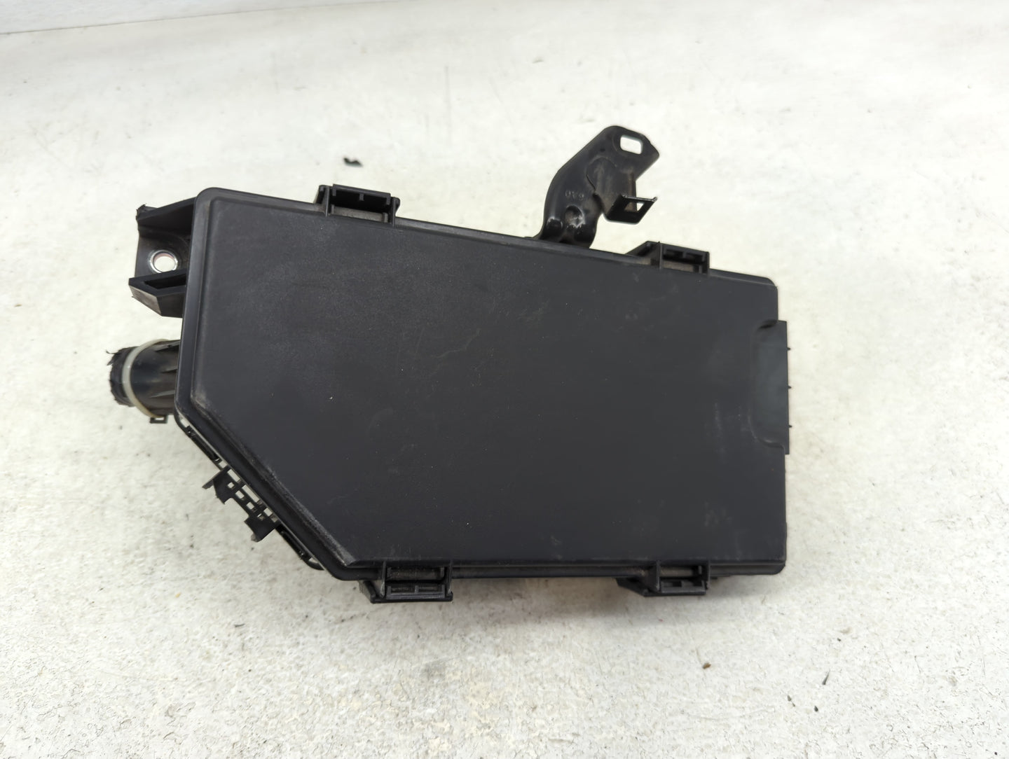 2018-2020 Honda Accord Fusebox Fuse Box Panel Relay Module P/N:TVA-A01 Fits Fits 2018 2019 2020 OEM Used Auto Parts - Oemuse