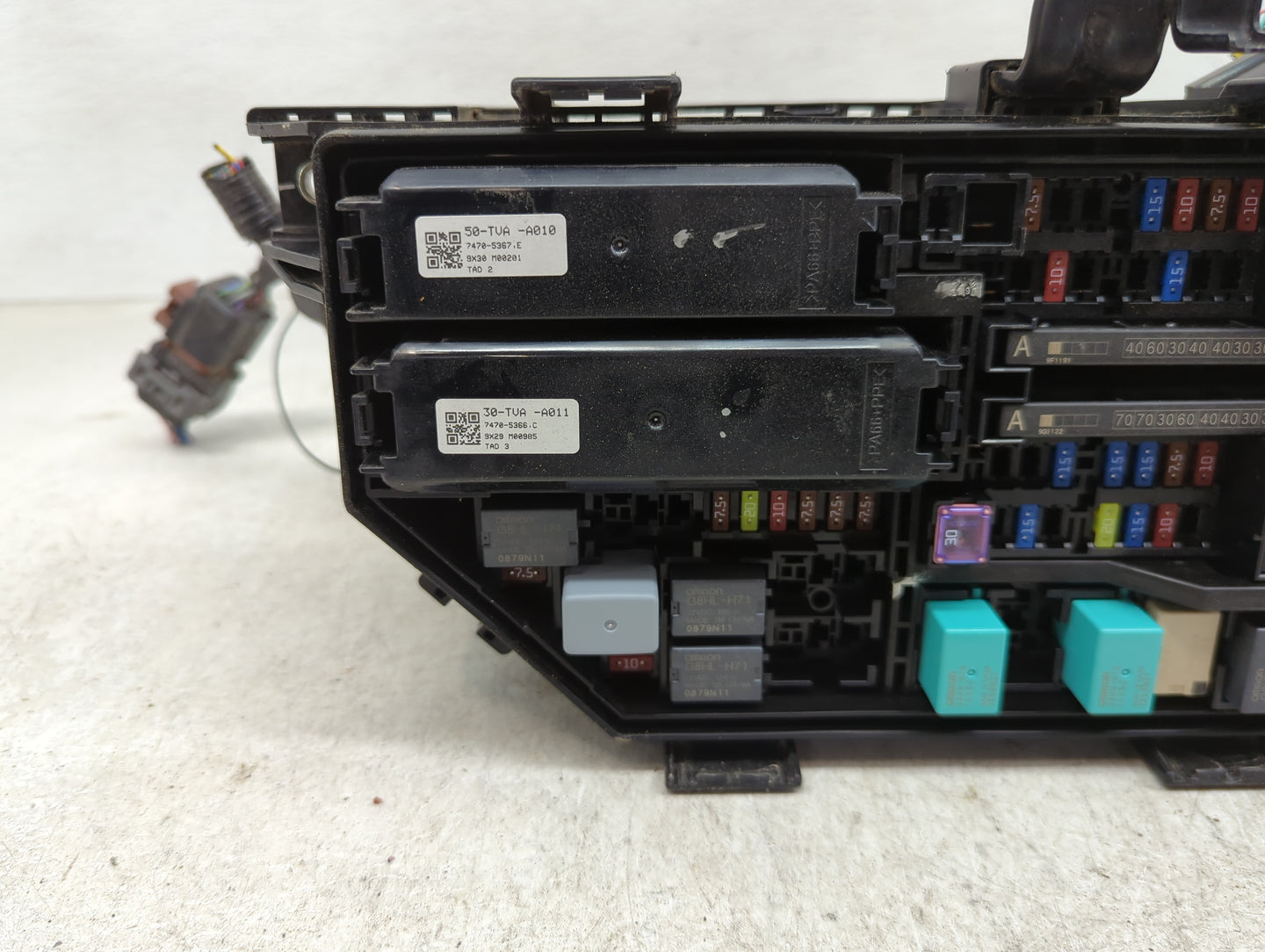 2018-2020 Honda Accord Fusebox Fuse Box Panel Relay Module P/N:TVA-A01 Fits Fits 2018 2019 2020 OEM Used Auto Parts - Oemuse