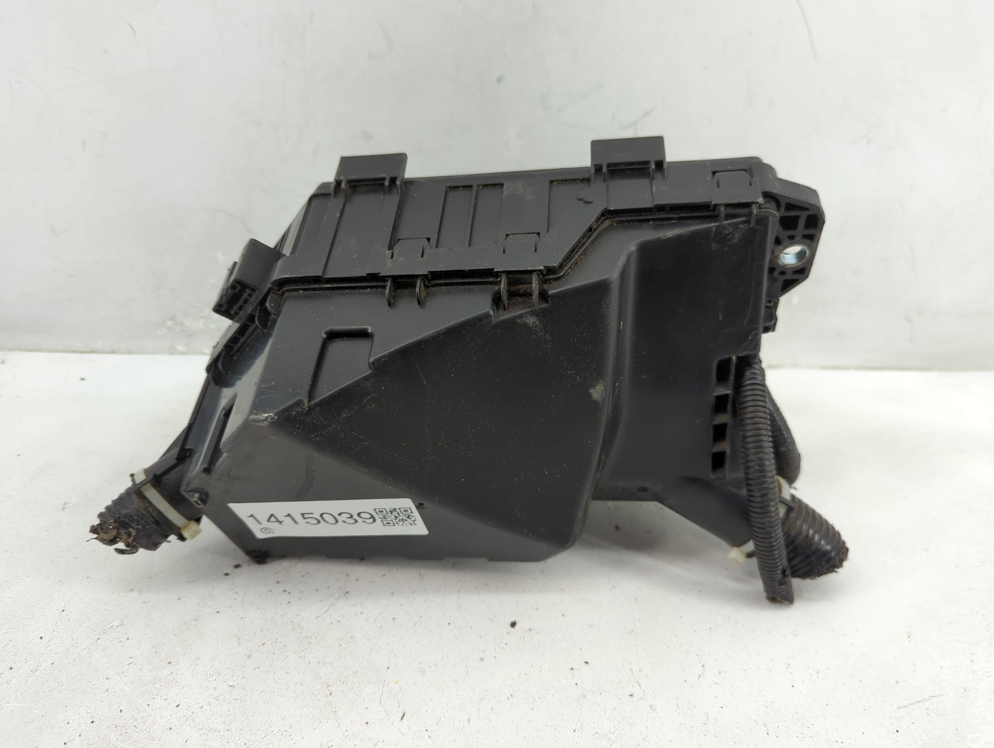 2018-2020 Honda Accord Fusebox Fuse Box Panel Relay Module P/N:TVA-A01 Fits Fits 2018 2019 2020 OEM Used Auto Parts - Oemuse