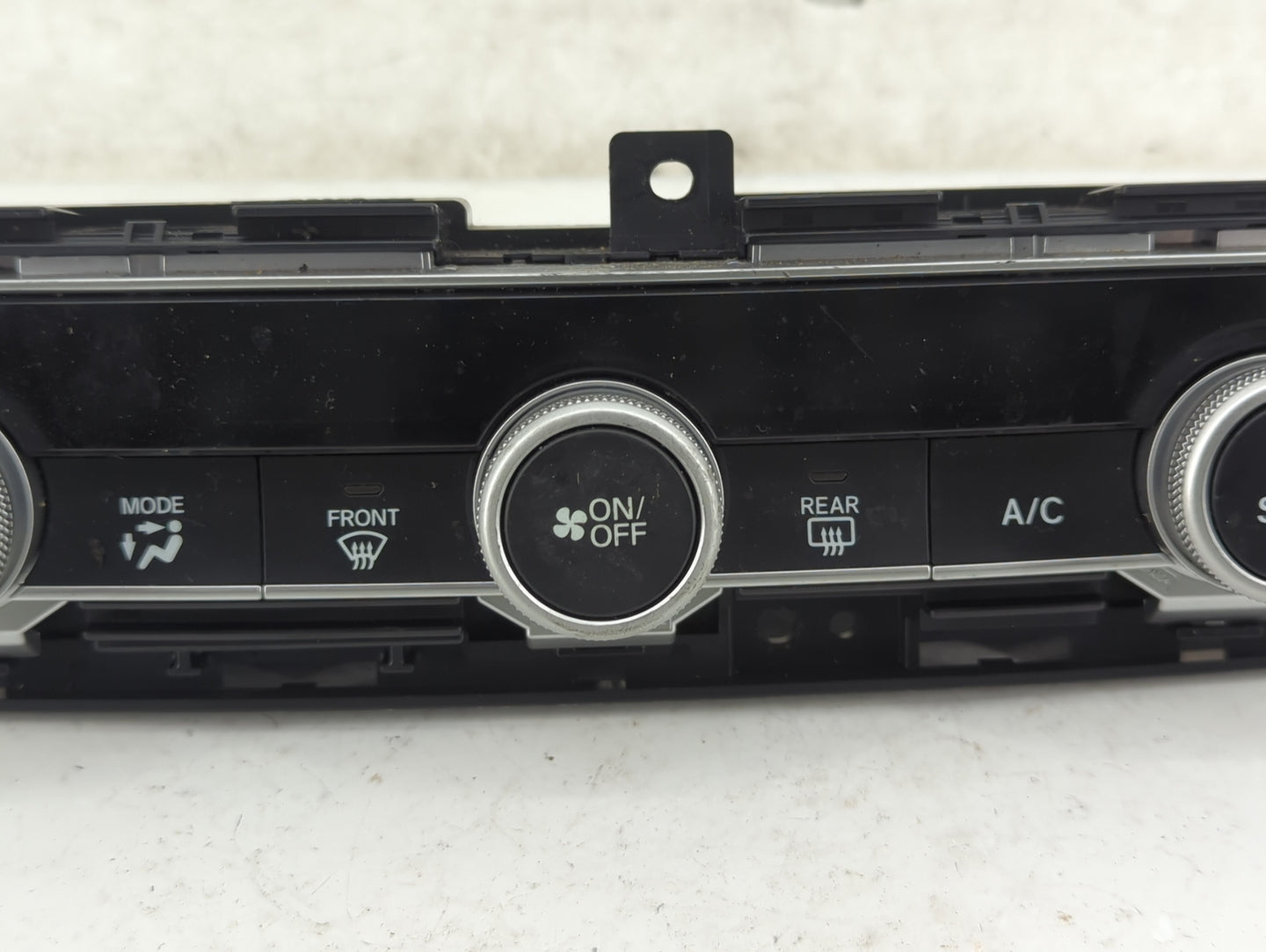 2018-2020 Honda Accord Climate Control Module Temperature AC/Heater Replacement P/N:79610TVAA016M1 SANWA2A409G Fits OEM Used