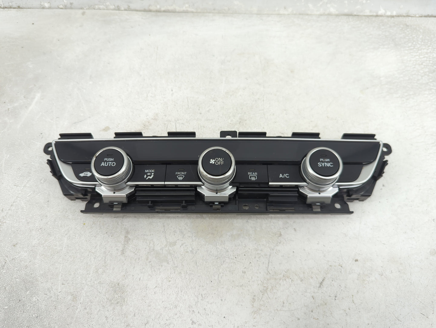 2018-2020 Honda Accord Climate Control Module Temperature AC/Heater Replacement P/N:79610TVAA016M1 SANWA2A409G Fits OEM Used