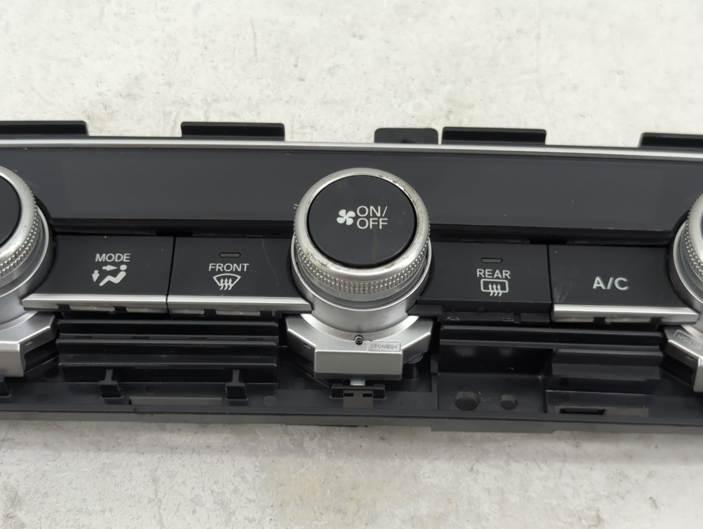 2018-2020 Honda Accord Climate Control Module Temperature AC/Heater Replacement P/N:79610TVAA016M1 SANWA2A409G Fits OEM Used
