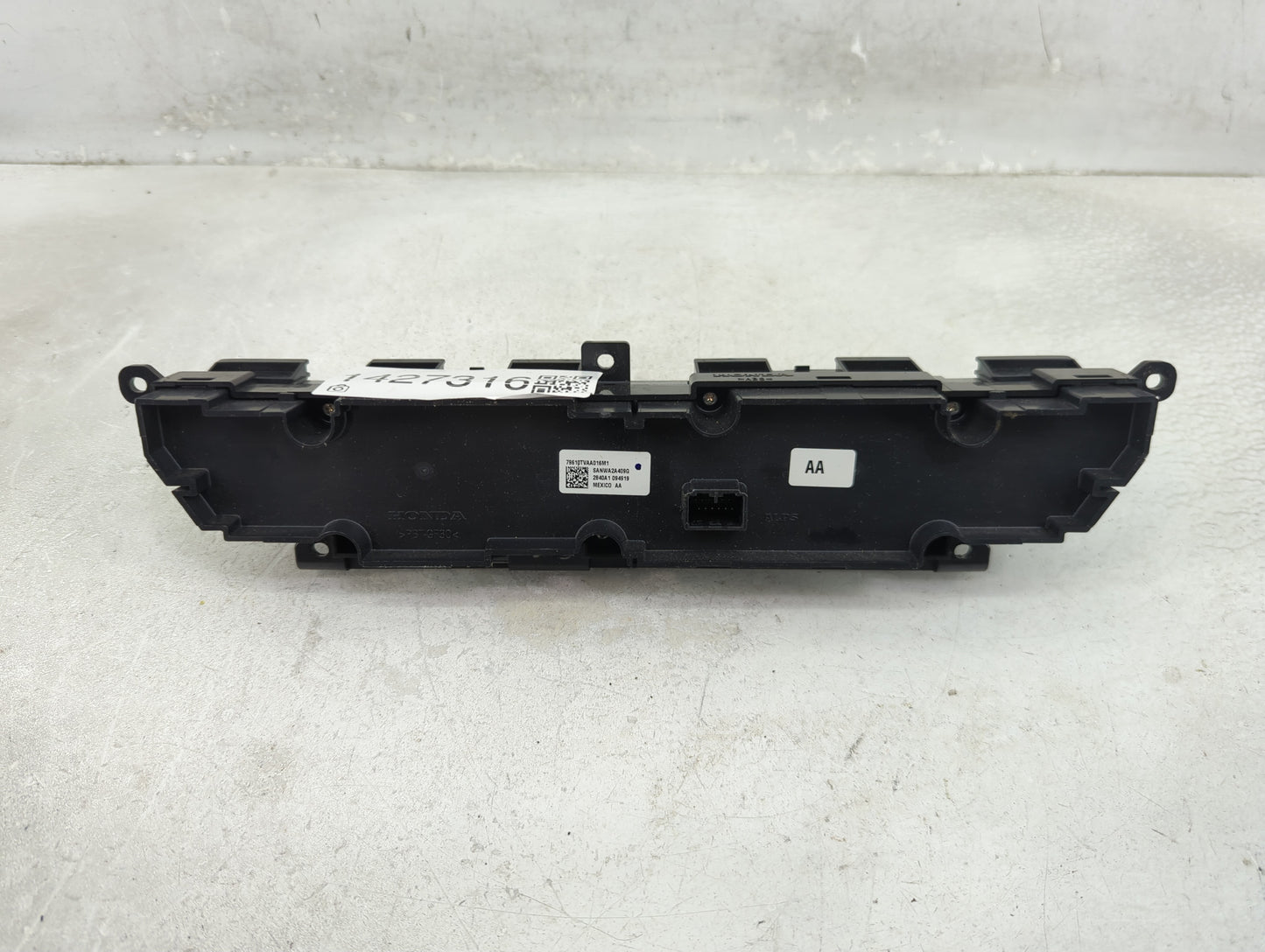 2018-2020 Honda Accord Climate Control Module Temperature AC/Heater Replacement P/N:79610TVAA016M1 SANWA2A409G Fits OEM Used
