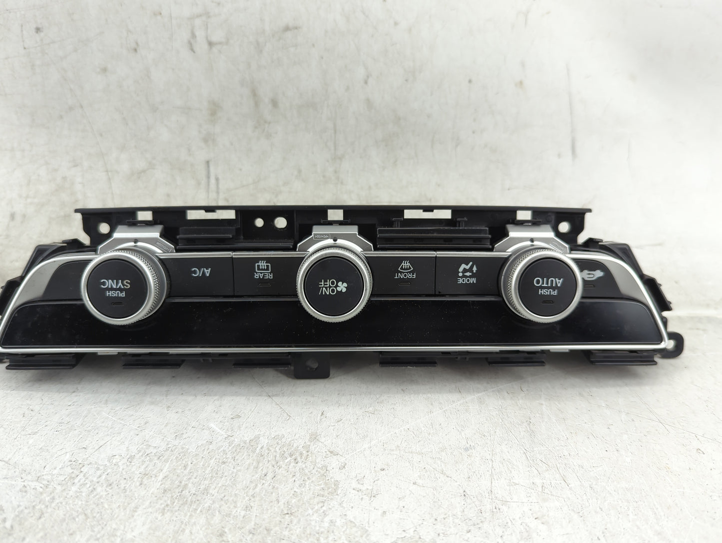 2018-2020 Honda Accord Climate Control Module Temperature AC/Heater Replacement P/N:79610TVAA016M1 SANWA2A409G Fits OEM Used