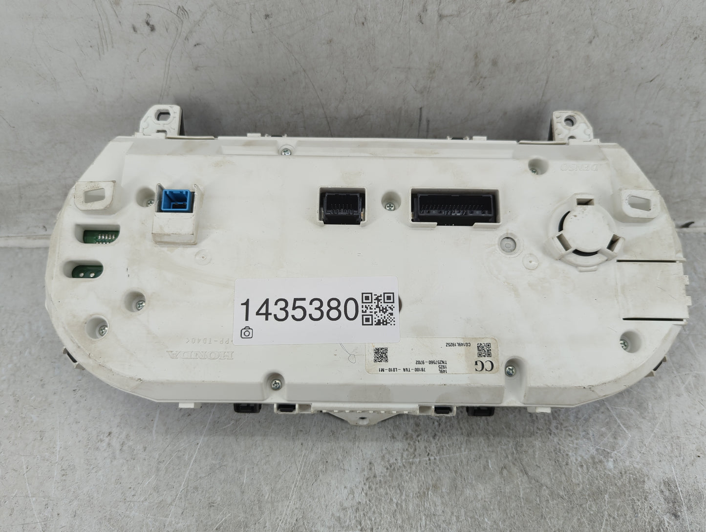 2018-2020 Honda Accord Instrument Cluster Speedometer Gauges P/N:78100-TVA-L010-M1 TN257560-9702 Fits Fits 2018 2019 2020 OE