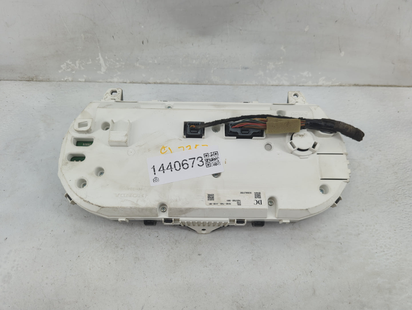 2018-2020 Honda Accord Instrument Cluster Speedometer Gauges P/N:78100-TWA-A120-M1 TN257560-9991 Fits Fits 2018 2019 2020 OE