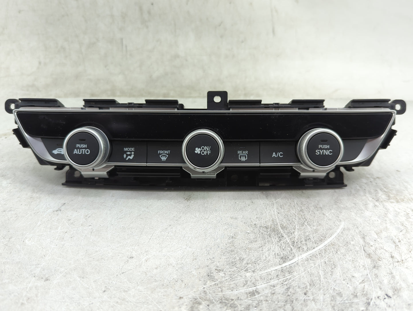 2018-2020 Honda Accord Climate Control Module Temperature AC/Heater Replacement P/N:79610TVAA016M1 SANWA2A409G Fits OEM Used