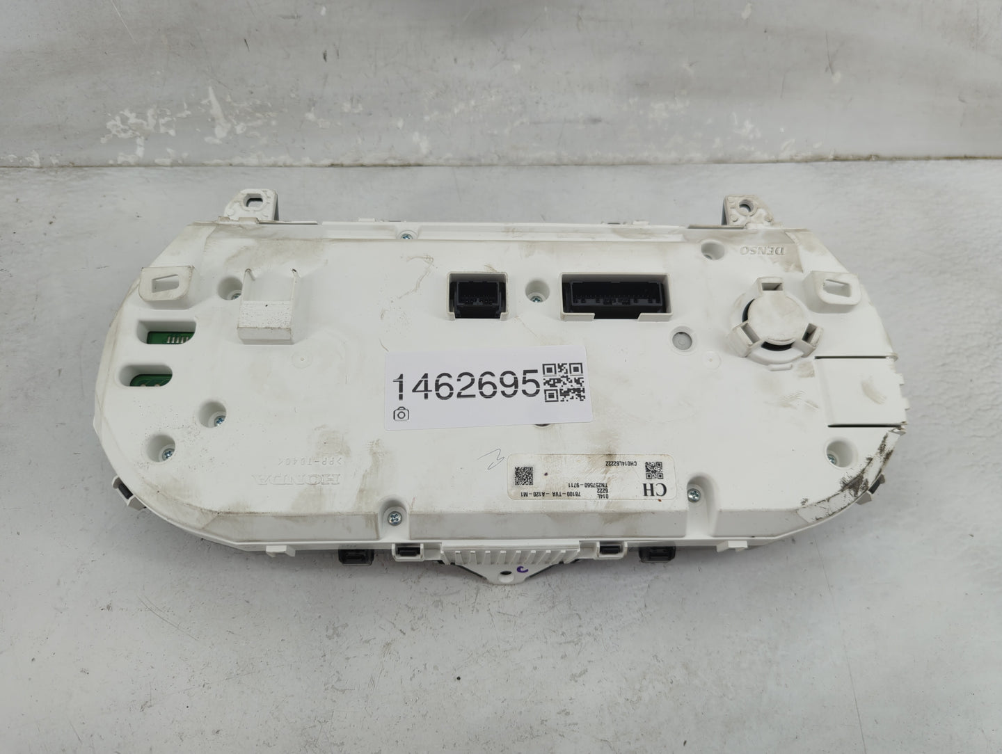2018-2020 Honda Accord Instrument Cluster Speedometer Gauges P/N:78100-TVA-A120-M1 TN257560-9711 Miles: Fits Fits 2018 2019 