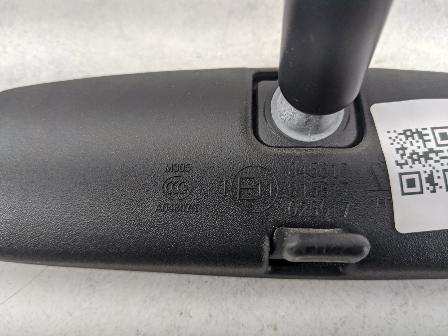 2016-2022 Honda Accord Interior Rear View Mirror Replacement OEM P/N:E11045617 E11015617 Fits OEM Used Auto Parts - Oemuseda