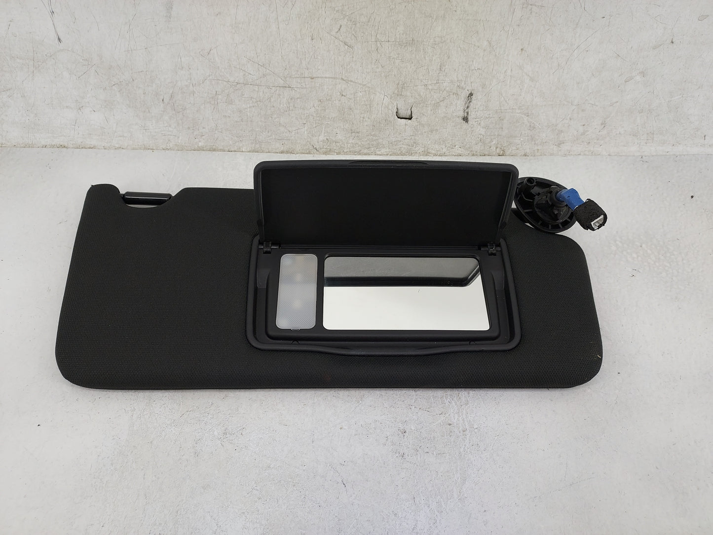 2018-2022 Honda Accord Sun Visor Shade Replacement Passenger Right Mirror Fits Fits 2018 2019 2020 2021 2022 OEM Used Auto P