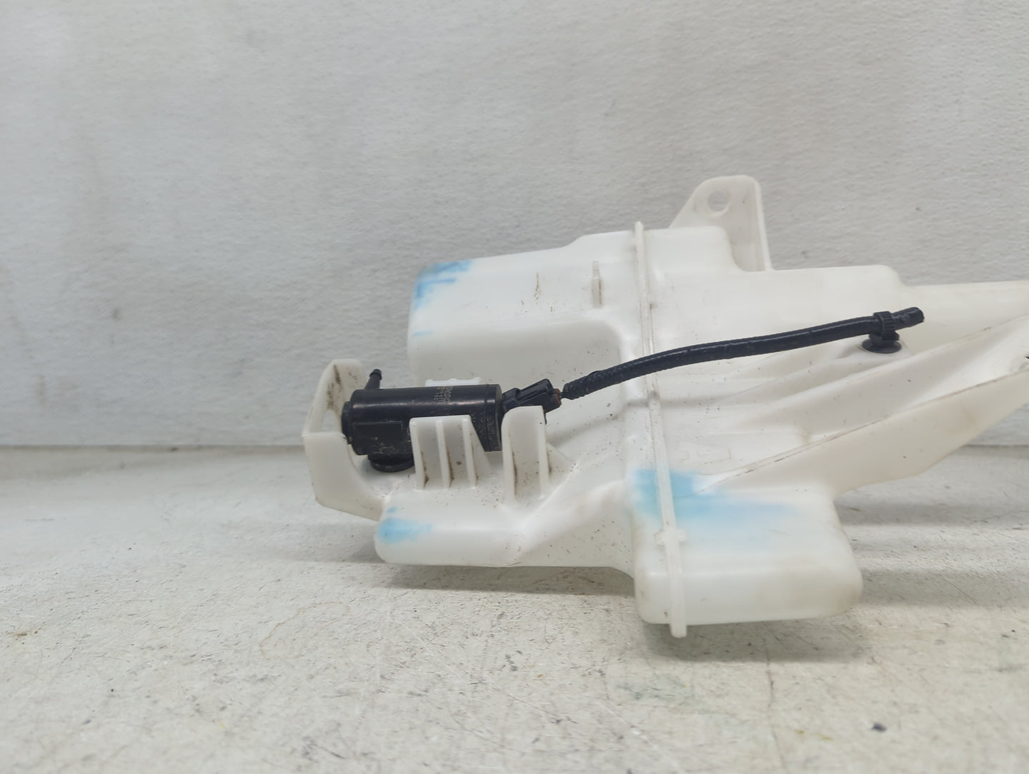2018-2022 Honda Accord Windshield Washer Fluid Reservoir Bottle Oem 1473582 - Oemusedautoparts1.com
