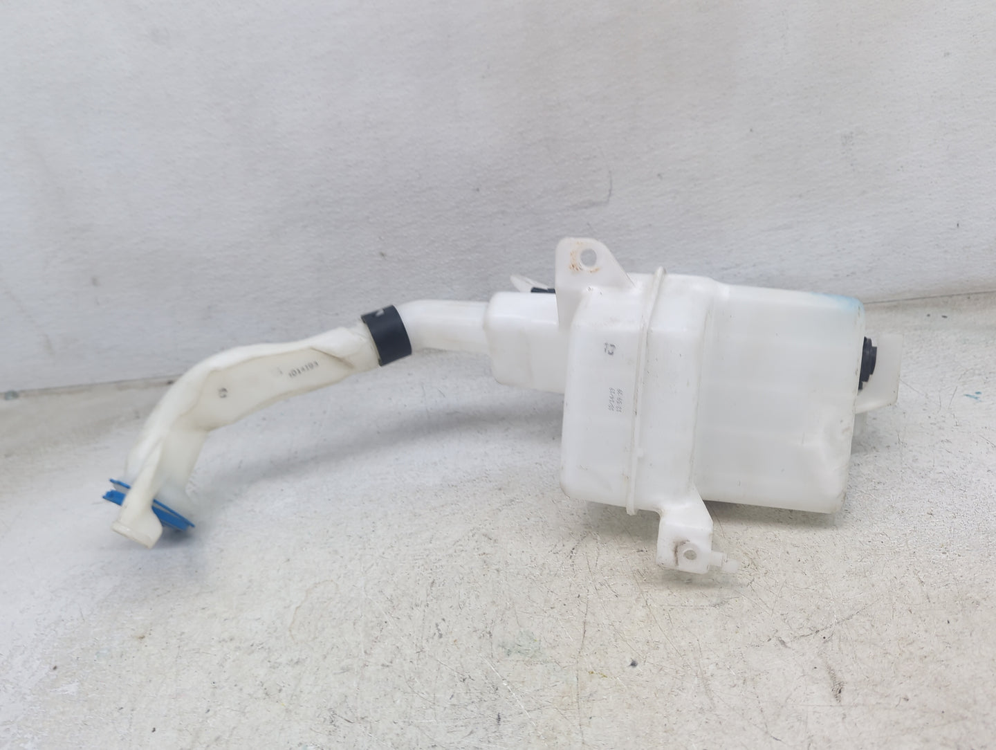 2018-2022 Honda Accord Windshield Washer Fluid Reservoir Bottle Oem 1473582 - Oemusedautoparts1.com