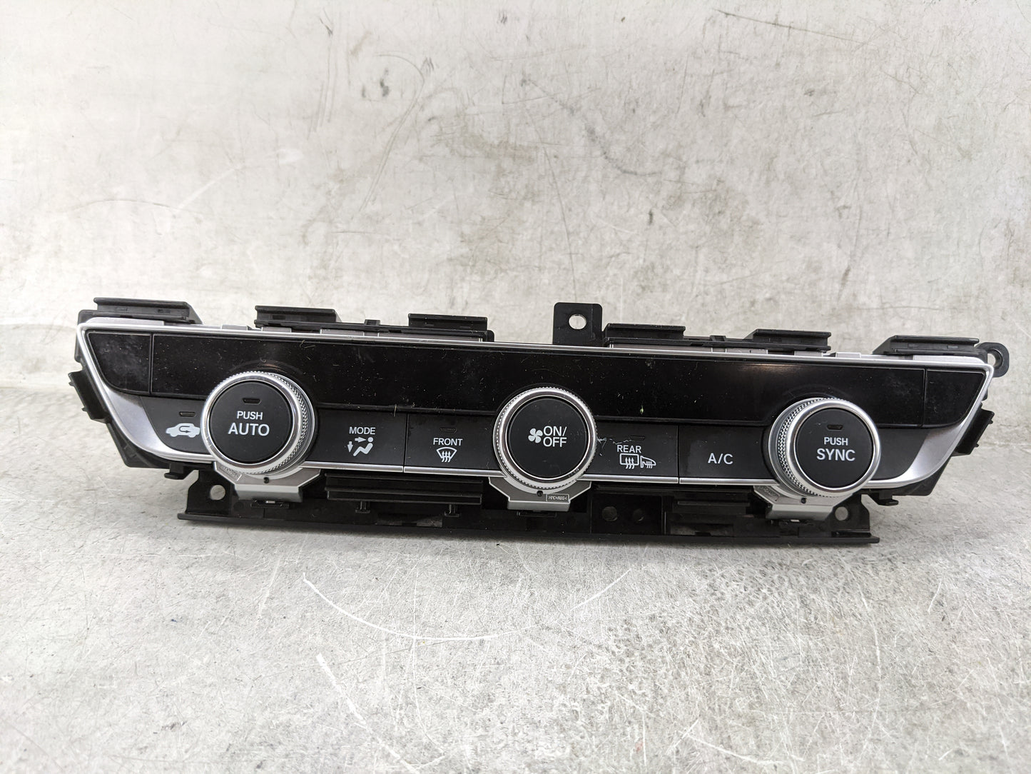 2018-2020 Honda Accord Climate Control Module Temperature AC/Heater Replacement P/N:79610TVAA316M1 SANWA2A413G Fits OEM Used