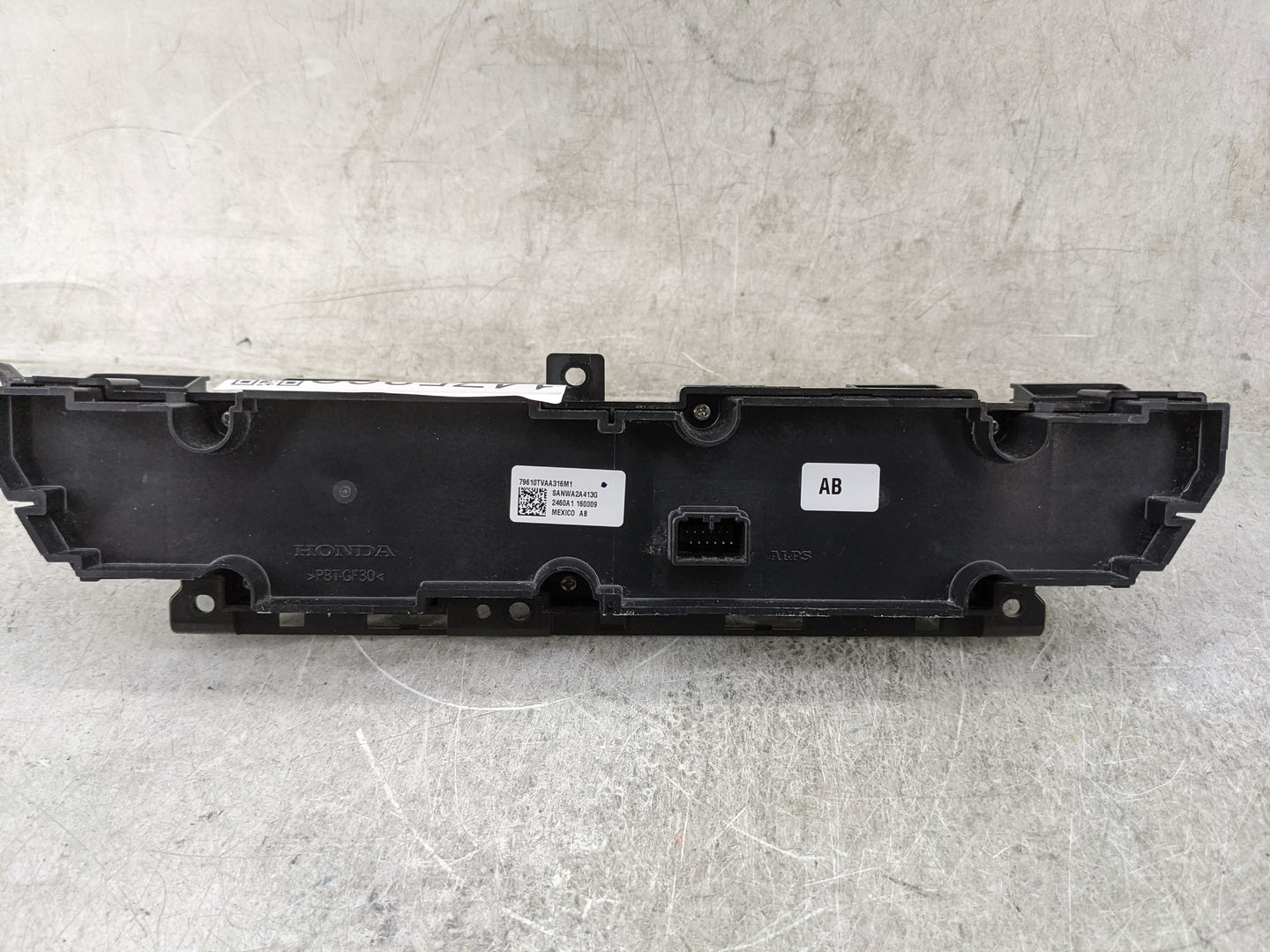 2018-2020 Honda Accord Climate Control Module Temperature AC/Heater Replacement P/N:79610TVAA316M1 SANWA2A413G Fits OEM Used