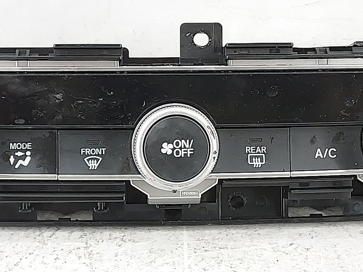 2018-2020 Honda Accord Climate Control Module Temperature AC/Heater Replacement P/N:79610TVAA016M1 Fits Fits 2018 2019 2020 