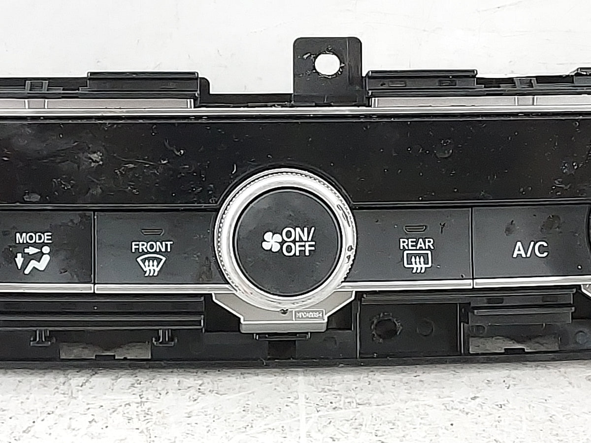 2018-2020 Honda Accord Climate Control Module Temperature AC/Heater Replacement P/N:79610TVAA016M1 Fits Fits 2018 2019 2020 
