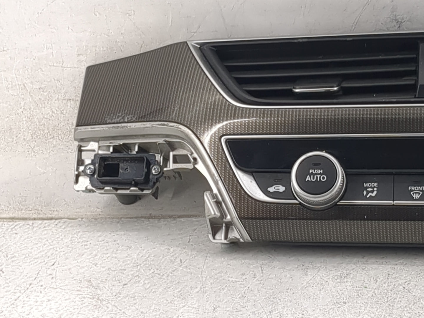 2018-2020 Honda Accord Climate Control Module Temperature AC/Heater Replacement P/N:NWA2A409G Fits Fits 2018 2019 2020 OEM U