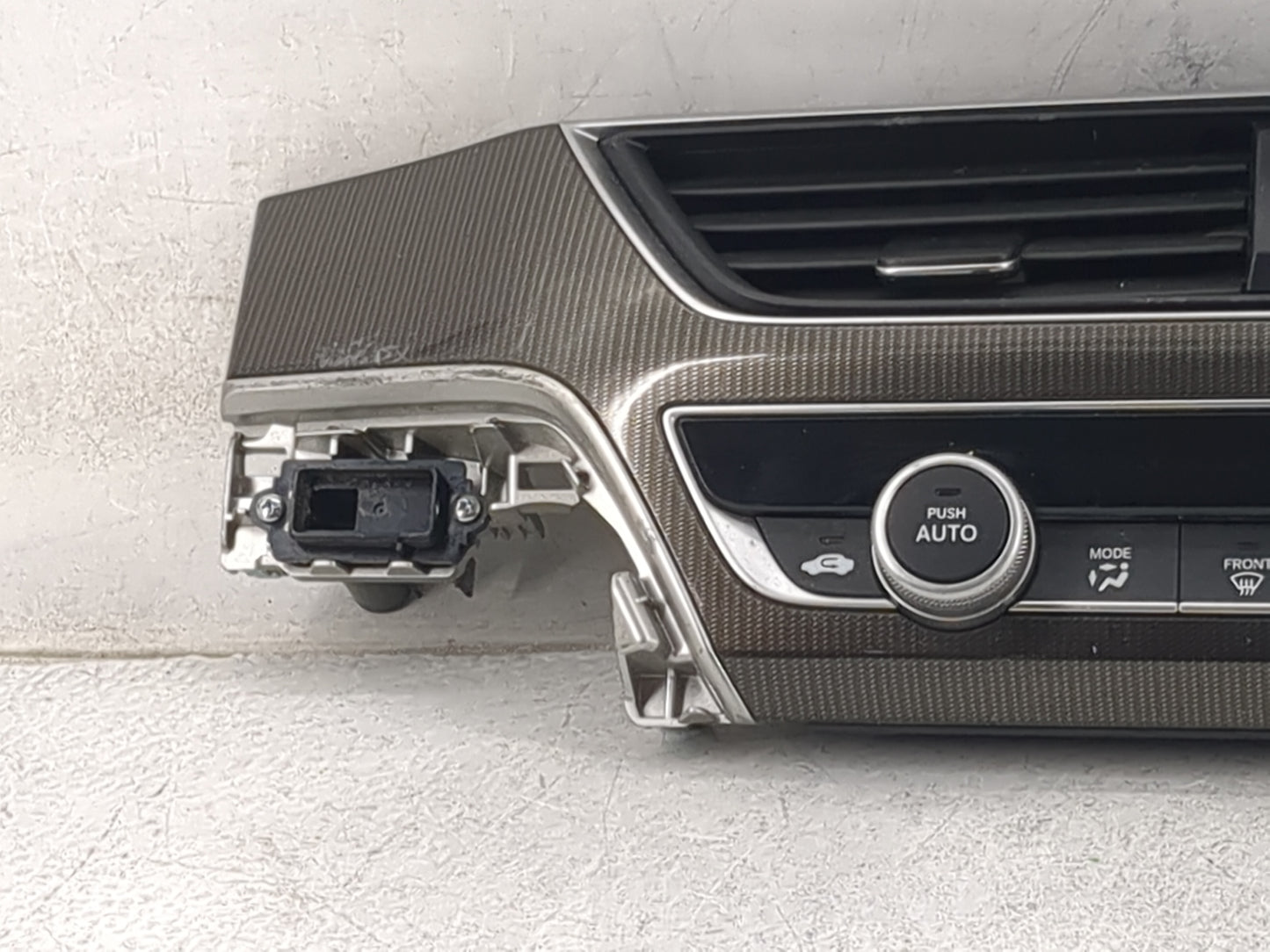 2018-2020 Honda Accord Climate Control Module Temperature AC/Heater Replacement P/N:NWA2A409G Fits Fits 2018 2019 2020 OEM U