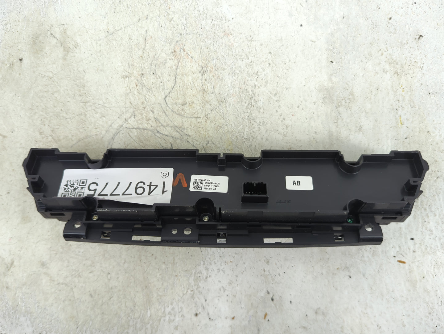 2018-2020 Honda Accord Climate Control Module Temperature AC/Heater Replacement P/N:79610TVAA316M1 SANWA2A413G Fits OEM Used
