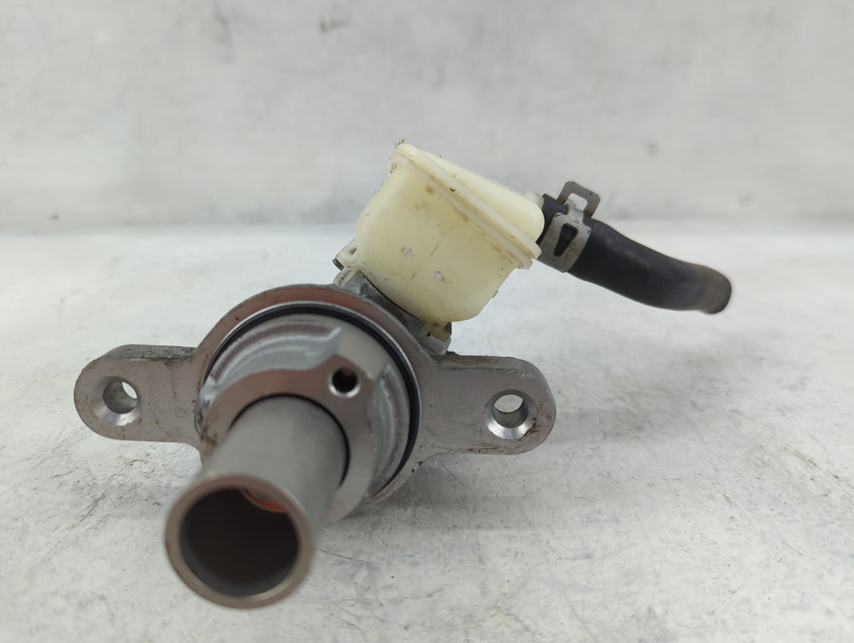 2021-2022 Honda Accord Brake Master Cylinder 1498723 - Oemusedautoparts1.com