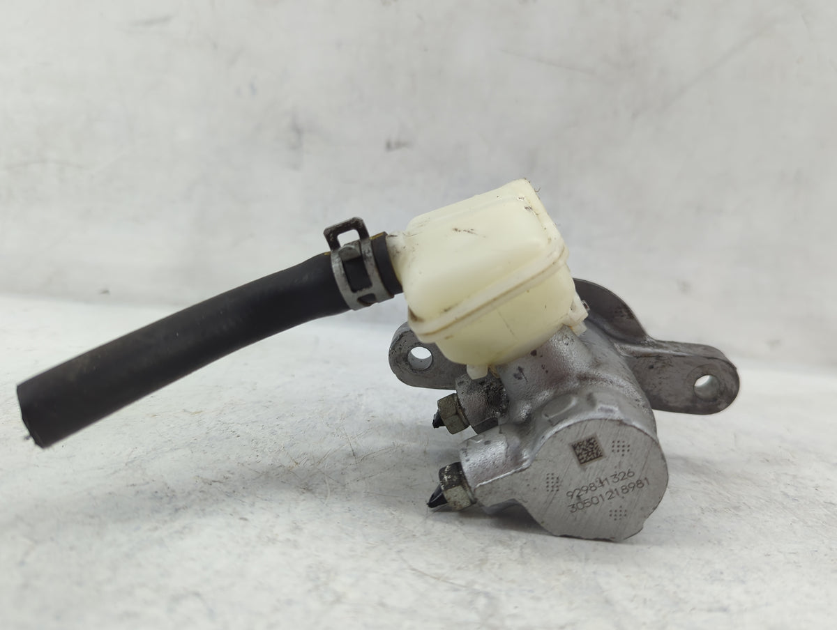 2021-2022 Honda Accord Brake Master Cylinder 1498723 - Oemusedautoparts1.com
