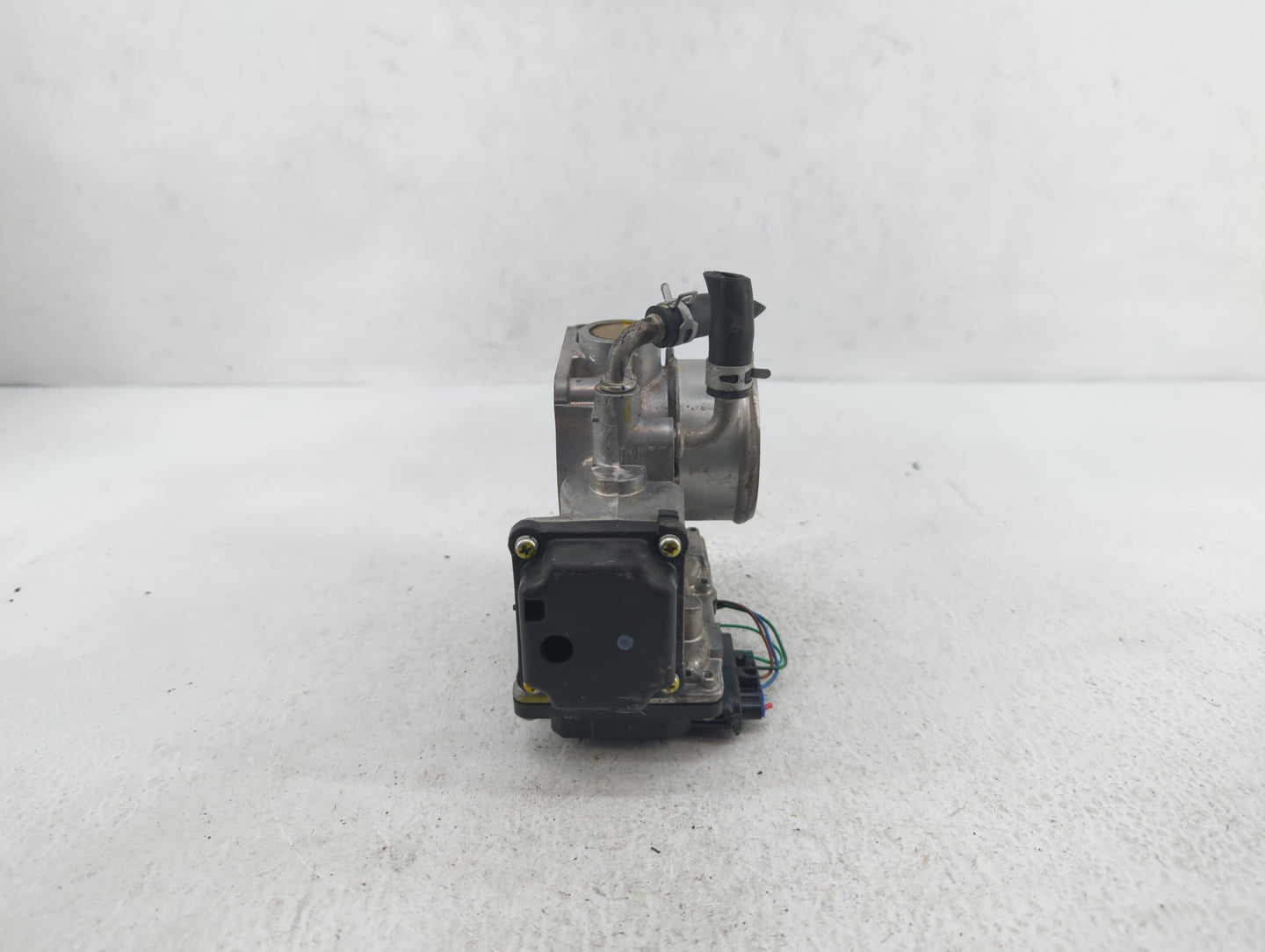 2018-2019 Honda Accord Throttle Body P/N:GMG9A Fits Fits 2016 2017 2018 2019 OEM Used Auto Parts - Oemusedautoparts1.com