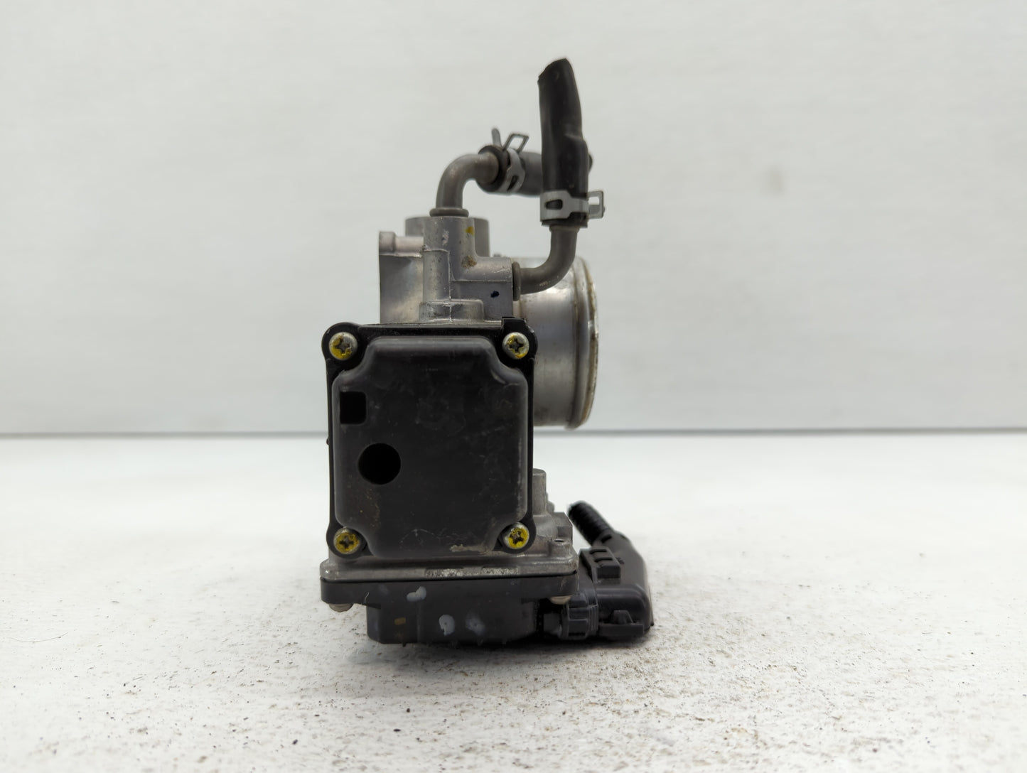 2018-2022 Honda Accord Throttle Body P/N:GMG9A Fits Fits 2016 2017 2018 2019 2020 2021 2022 OEM Used Auto Parts - Oemusedaut
