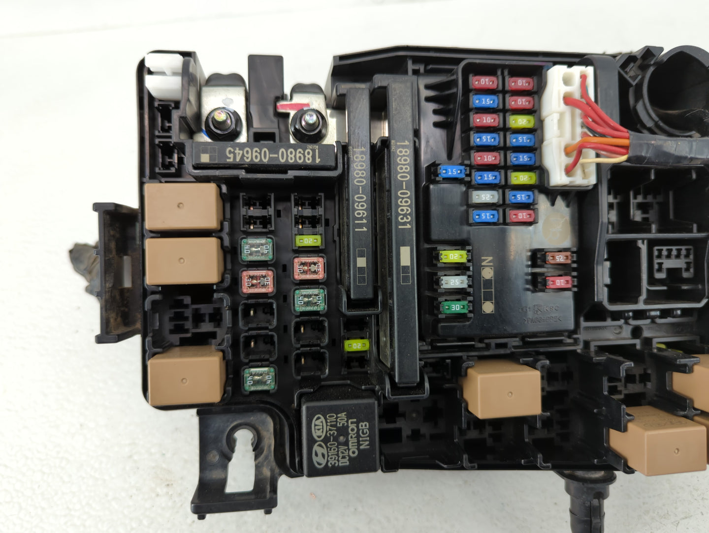 2018-2020 Honda Accord Fusebox Fuse Box Panel Relay Module P/N:91431-M7051 Fits Fits 2018 2019 2020 OEM Used Auto Parts - Oe