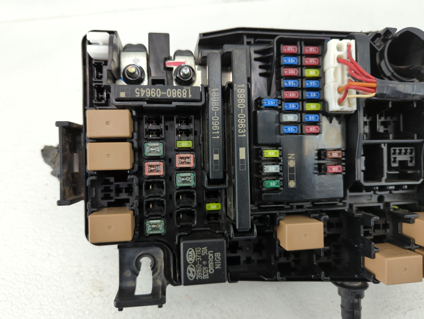 2018-2020 Honda Accord Fusebox Fuse Box Panel Relay Module P/N:91431-M7051 Fits Fits 2018 2019 2020 OEM Used Auto Parts - Oe