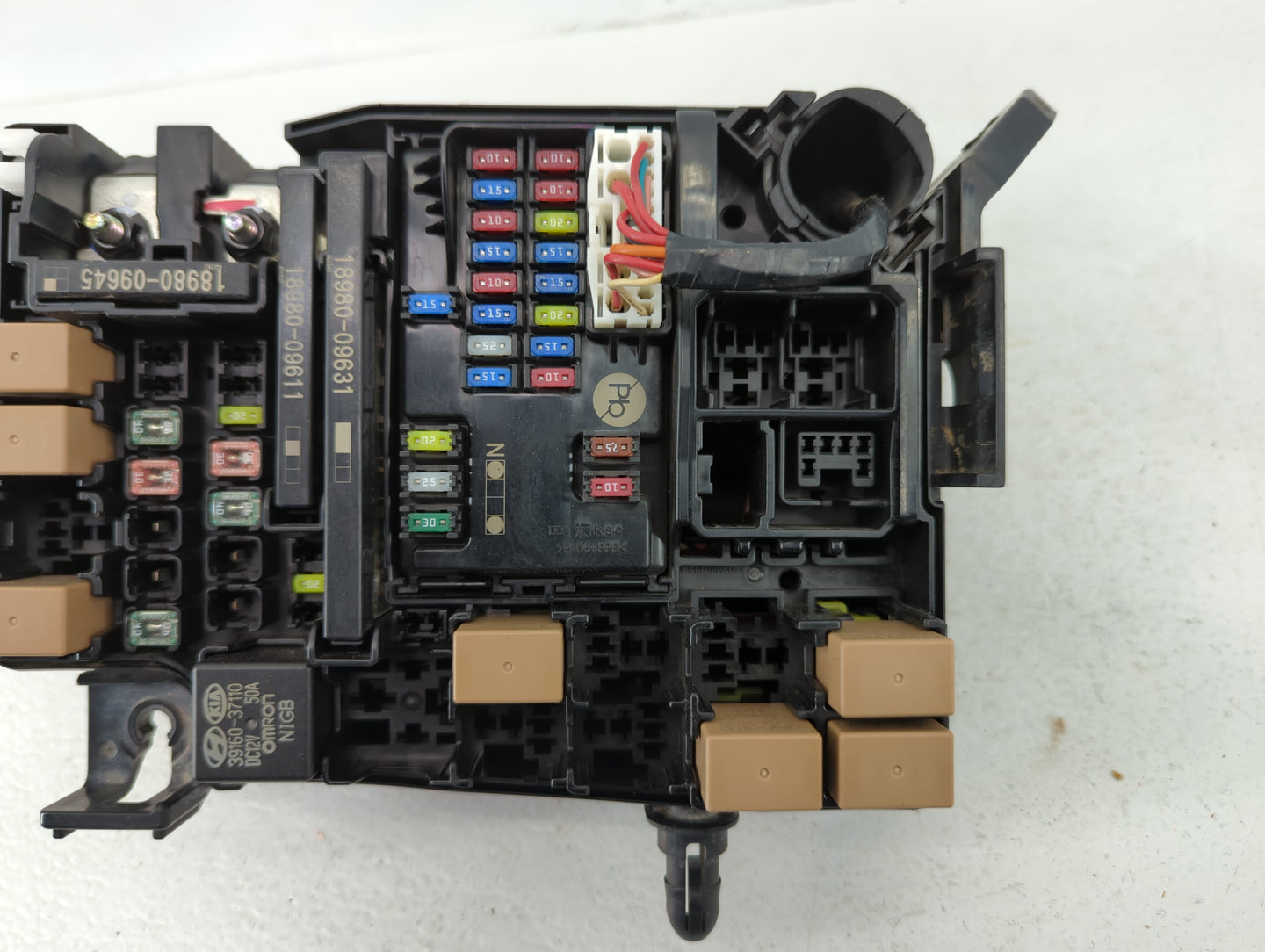2018-2020 Honda Accord Fusebox Fuse Box Panel Relay Module P/N:91431-M7051 Fits Fits 2018 2019 2020 OEM Used Auto Parts - Oe