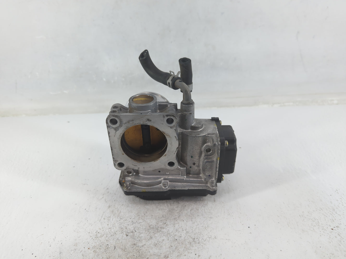 2018-2022 Honda Accord Throttle Body P/N:526393 M91218, GMG9A Fits Fits 2016 2017 2018 2019 2020 2021 2022 OEM Used Auto Par