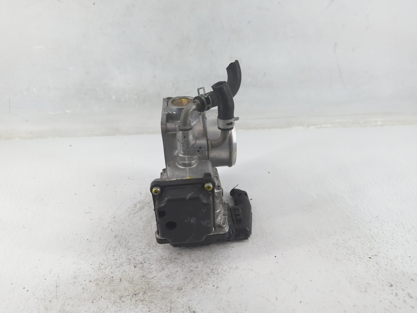 2018-2022 Honda Accord Throttle Body P/N:526393 M91218, GMG9A Fits Fits 2016 2017 2018 2019 2020 2021 2022 OEM Used Auto Par