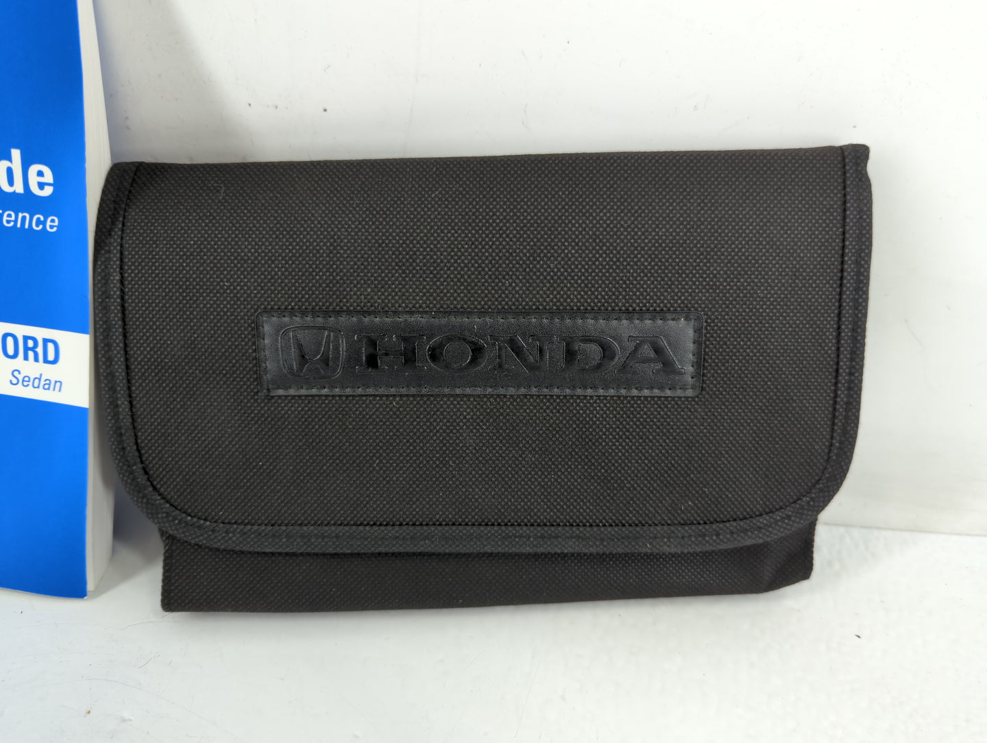 2020 Honda Accord Owners Manual Book Guide P/N:0G-11006 31TVAG20, 00X31-TVA-G200 OEM Used Auto Parts - Oemusedautoparts1.com