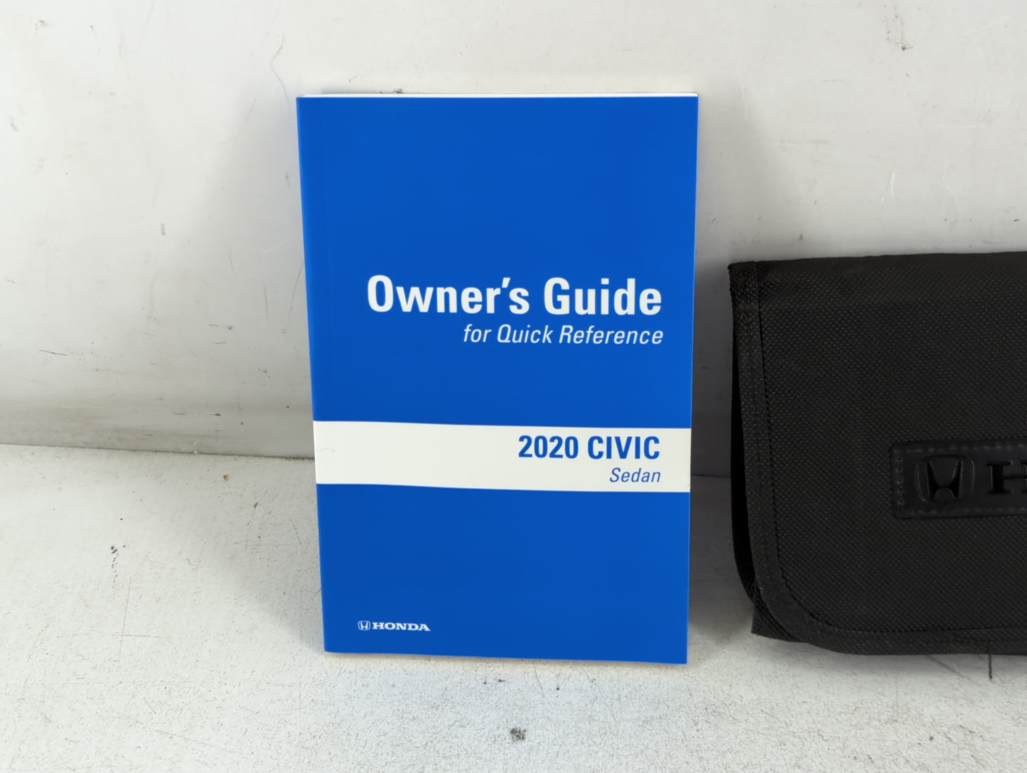 2020 Honda Civic Owners Manual Book Guide P/N:00X31-TBA-G400 OEM Used Auto Parts - Oemusedautoparts1.com