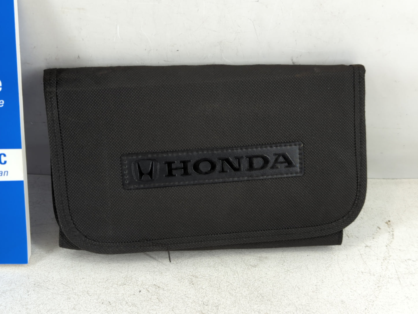 2020 Honda Civic Owners Manual Book Guide P/N:00X31-TBA-G400 OEM Used Auto Parts - Oemusedautoparts1.com