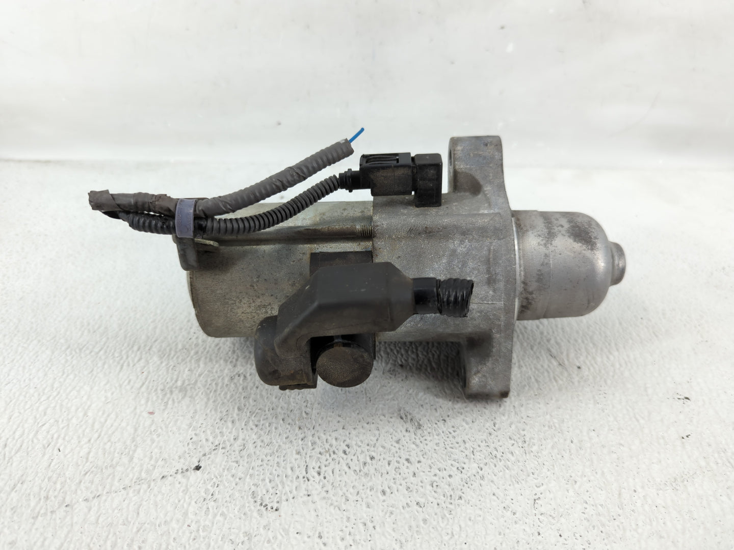 2016-2017 Honda Civic Car Starter Motor Solenoid OEM P/N:SM-75009 Fits Fits 2016 2017 2020 OEM Used Auto Parts - Oemusedauto