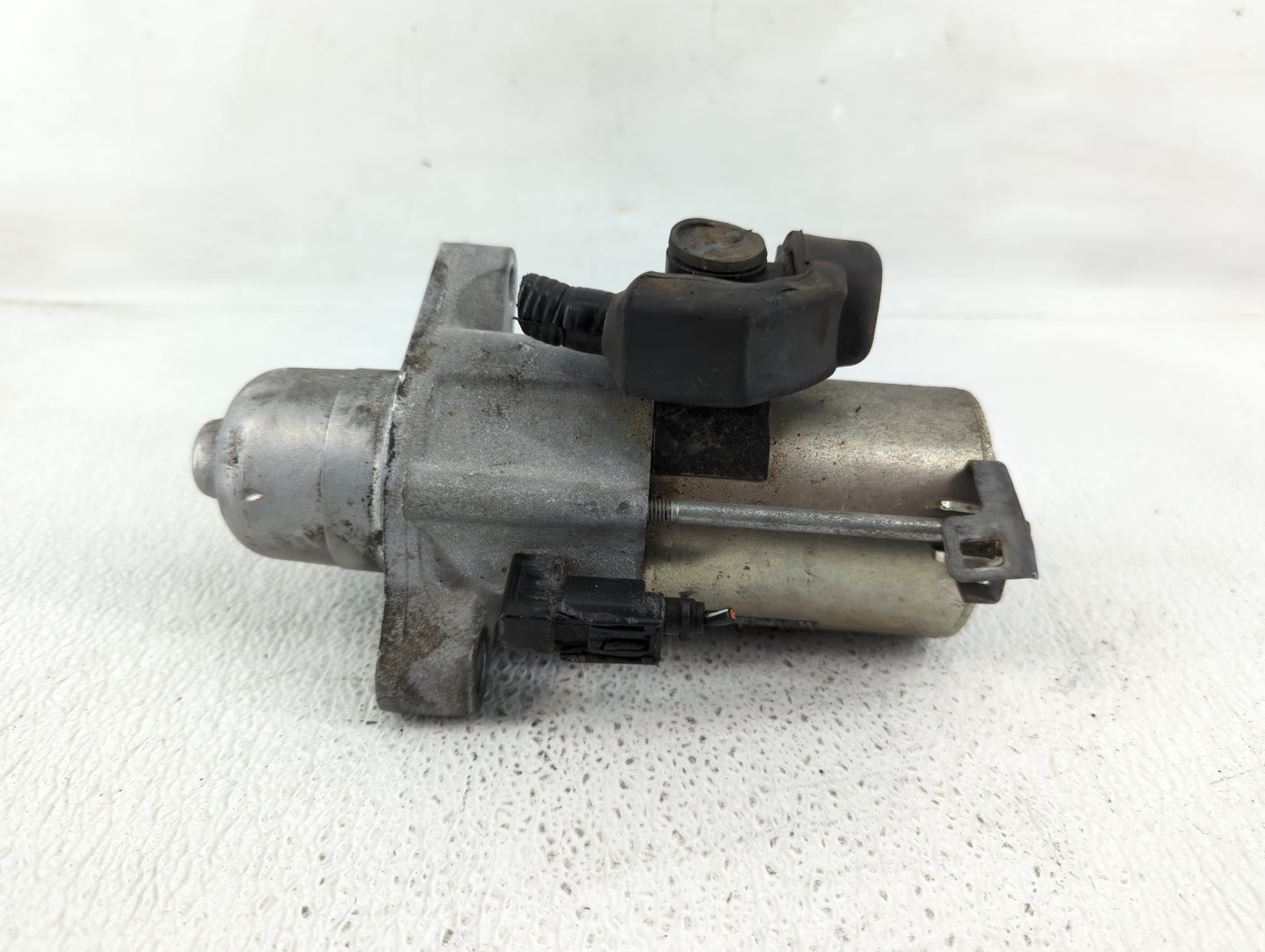 2016-2020 Honda Civic Car Starter Motor Solenoid OEM P/N:SM-75009 Fits Fits 2016 2017 2018 2019 2020 OEM Used Auto Parts - O