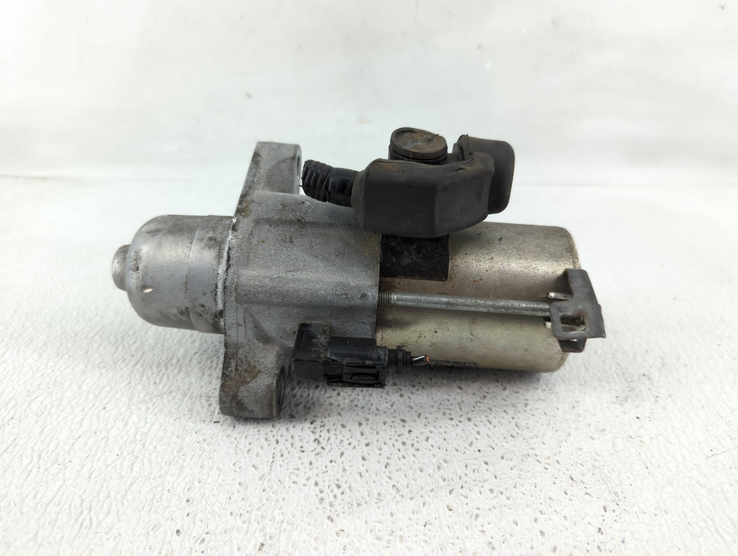 2016-2020 Honda Civic Car Starter Motor Solenoid OEM P/N:SM-75009 Fits Fits 2016 2017 2018 2019 2020 OEM Used Auto Parts - O