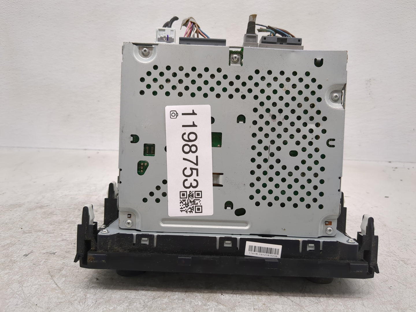 2019-2021 Honda Civic Radio AM FM Cd Player Receiver Replacement Fits Fits 2019 2020 2021 OEM Used Auto Parts - Oemusedautop