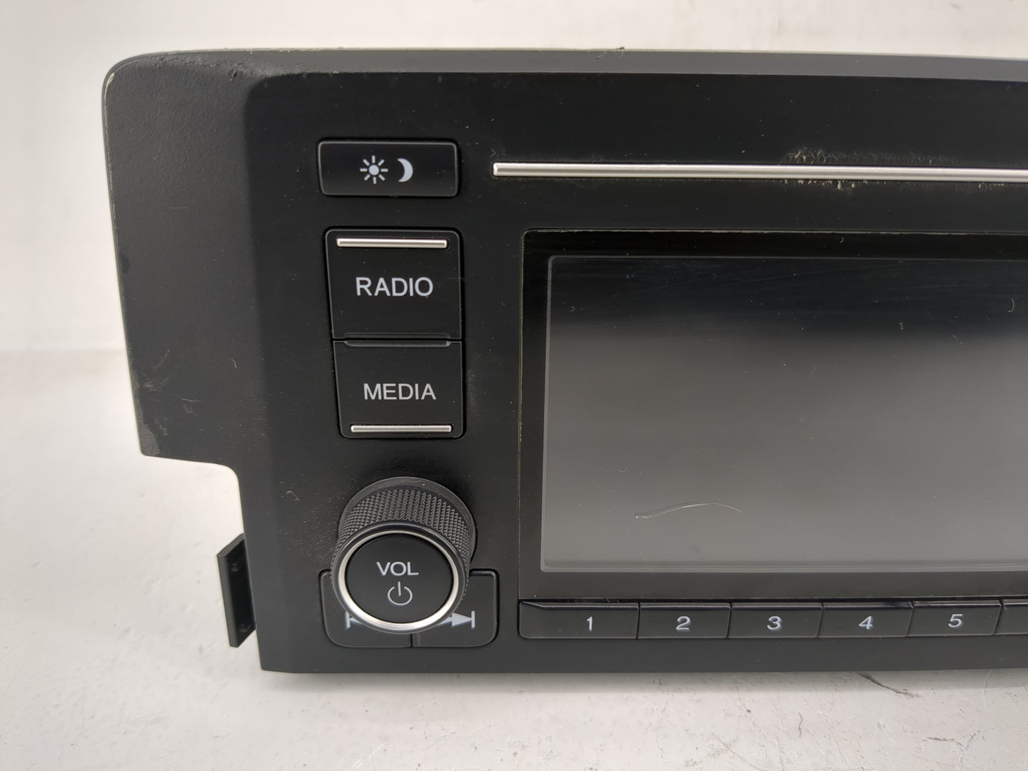 2019-2021 Honda Civic Radio AM FM Cd Player Receiver Replacement P/N:39100-TBA-A41 Fits Fits 2019 2020 2021 OEM Used Auto Pa