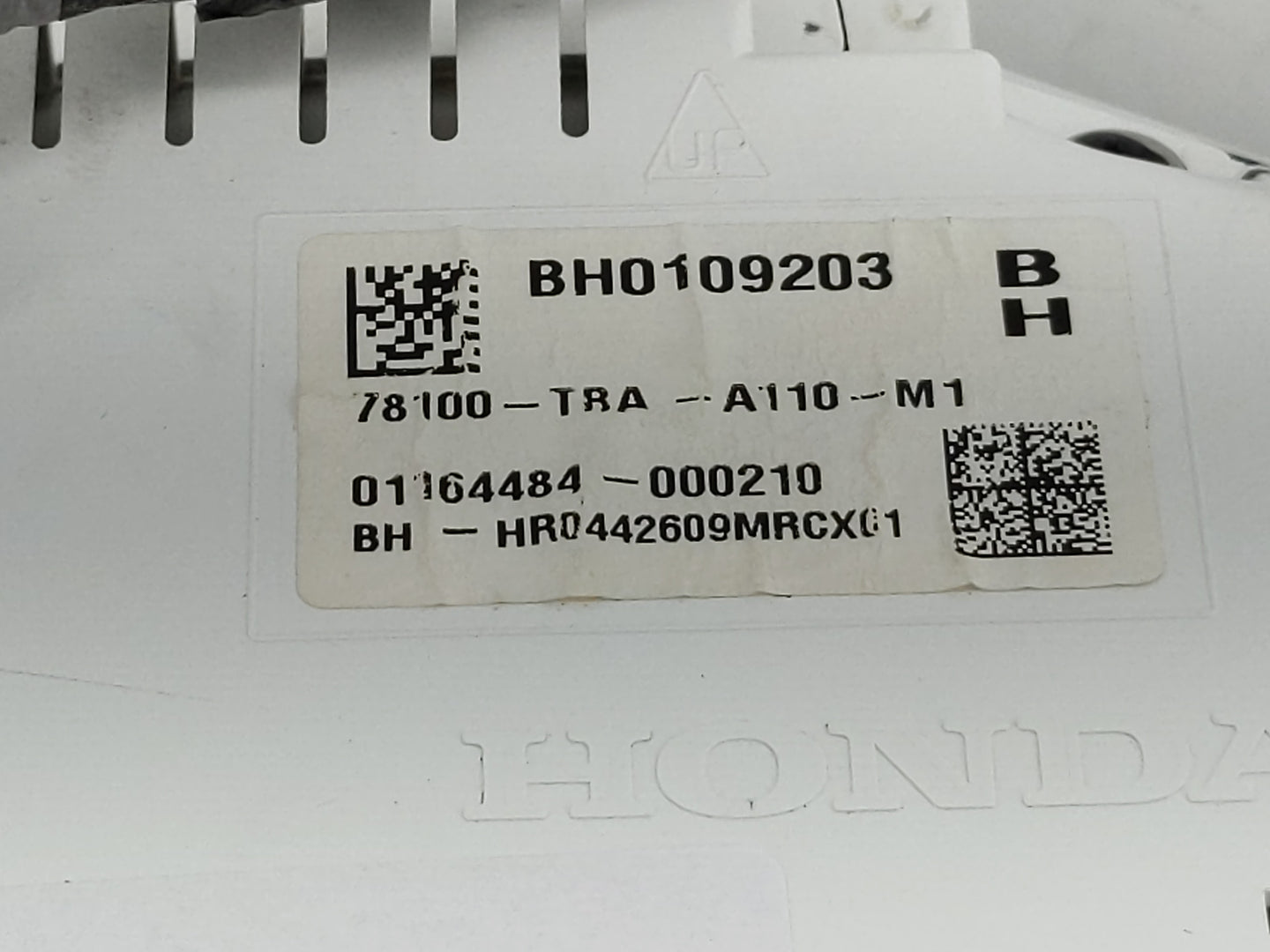 2019-2020 Honda Civic Instrument Cluster Speedometer Gauges P/N:78100-TBA-A110-M1 BH0109203 Fits Fits 2019 2020 OEM Used Aut