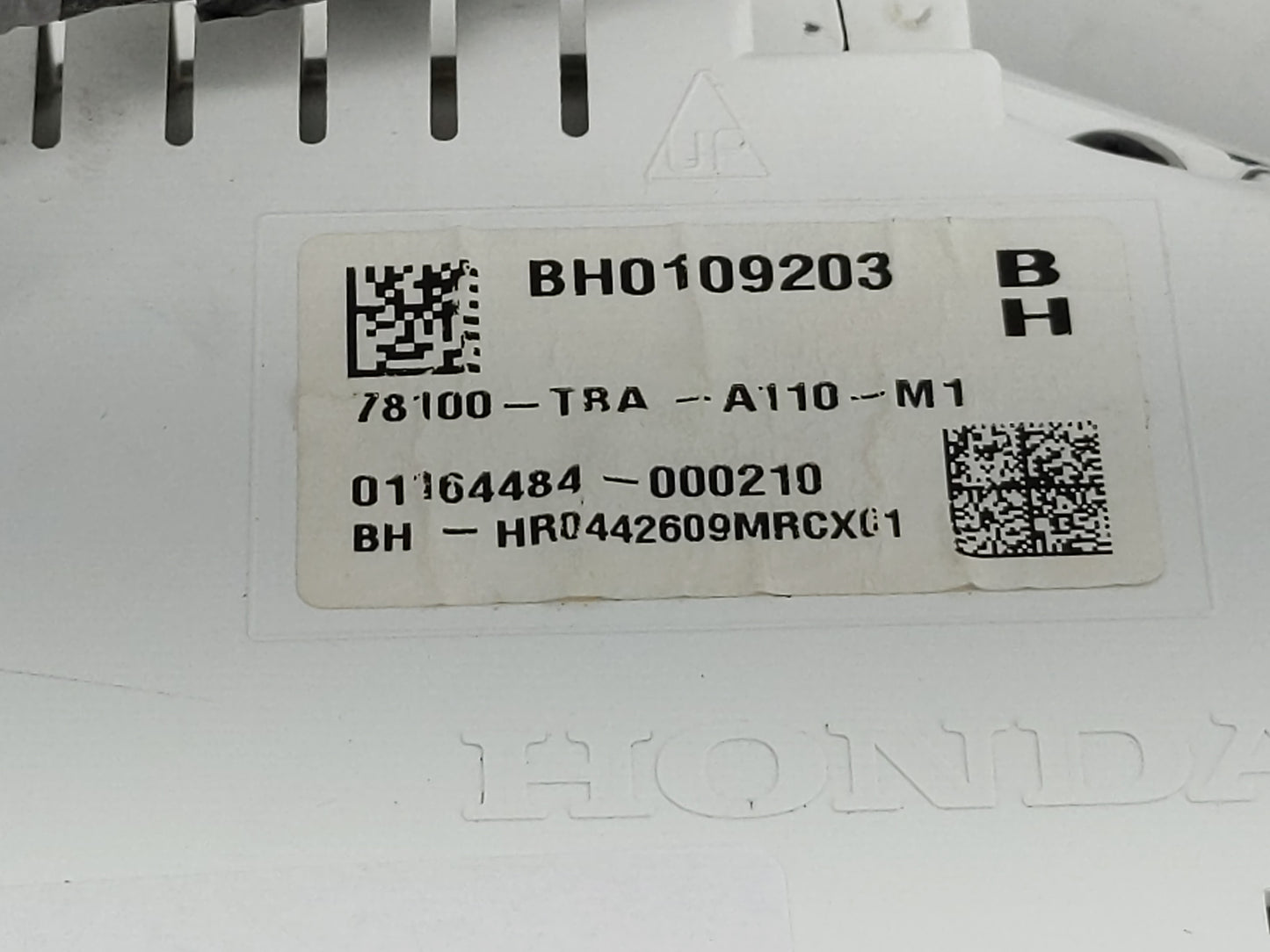 2019-2020 Honda Civic Instrument Cluster Speedometer Gauges P/N:78100-TBA-A110-M1 BH0109203 Fits Fits 2019 2020 OEM Used Aut