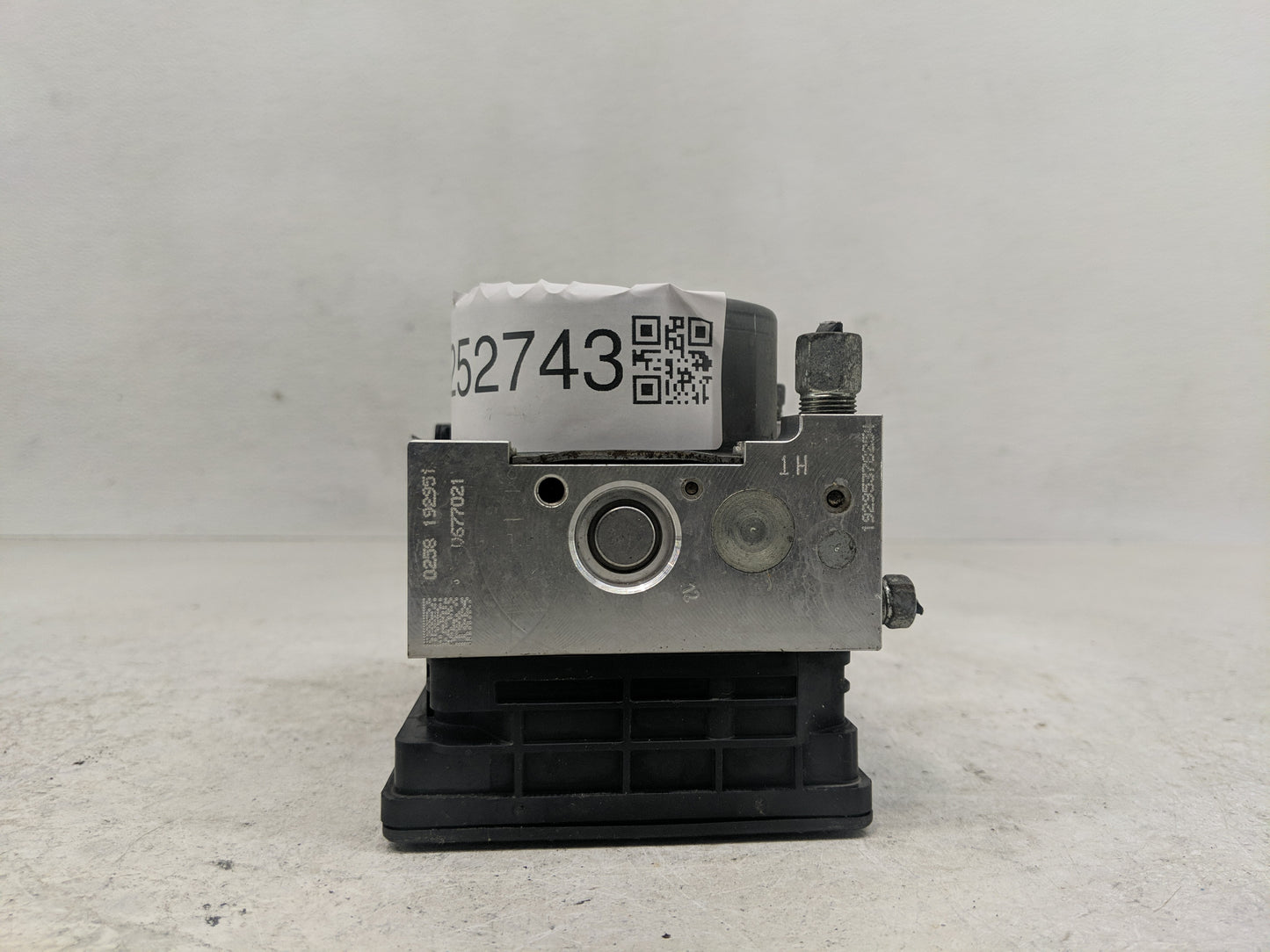 2020-2021 Honda Civic ABS Pump Control Module Replacement P/N:57110-TGG-L330-M1 Fits Fits 2020 2021 OEM Used Auto Parts - Oe