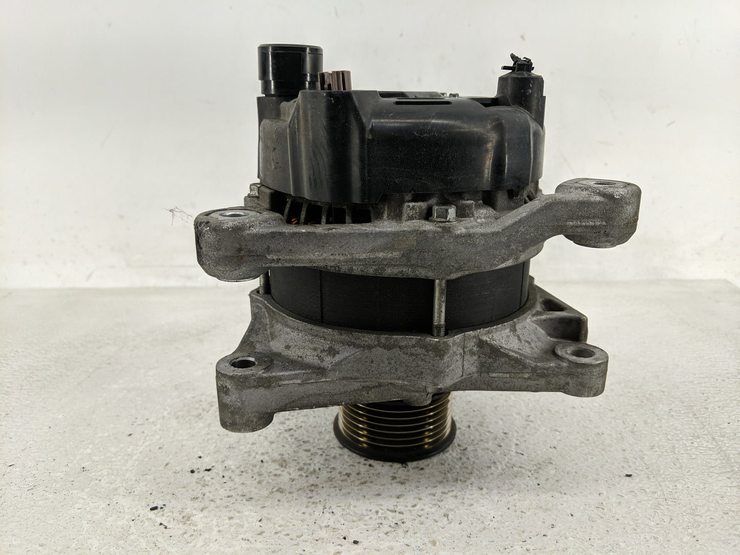 2017-2022 Honda Civic Alternator Replacement Generator Charging Assembly Engine OEM P/N:104211-4340 Fits OEM Used Auto Parts