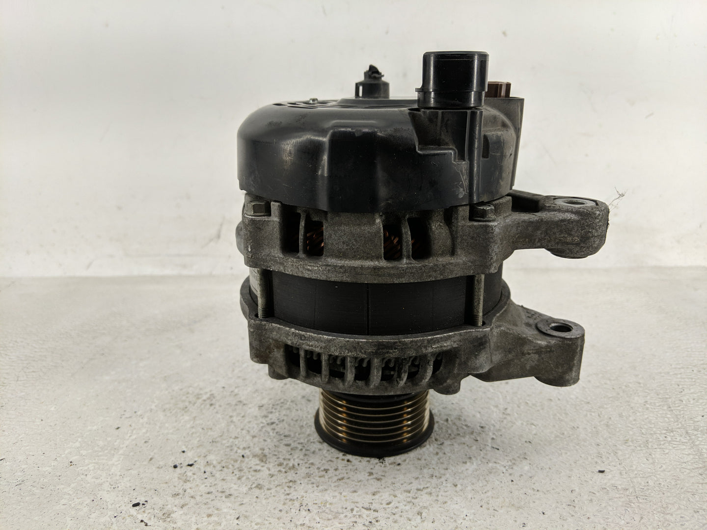 2017-2022 Honda Civic Alternator Replacement Generator Charging Assembly Engine OEM P/N:104211-4340 Fits OEM Used Auto Parts