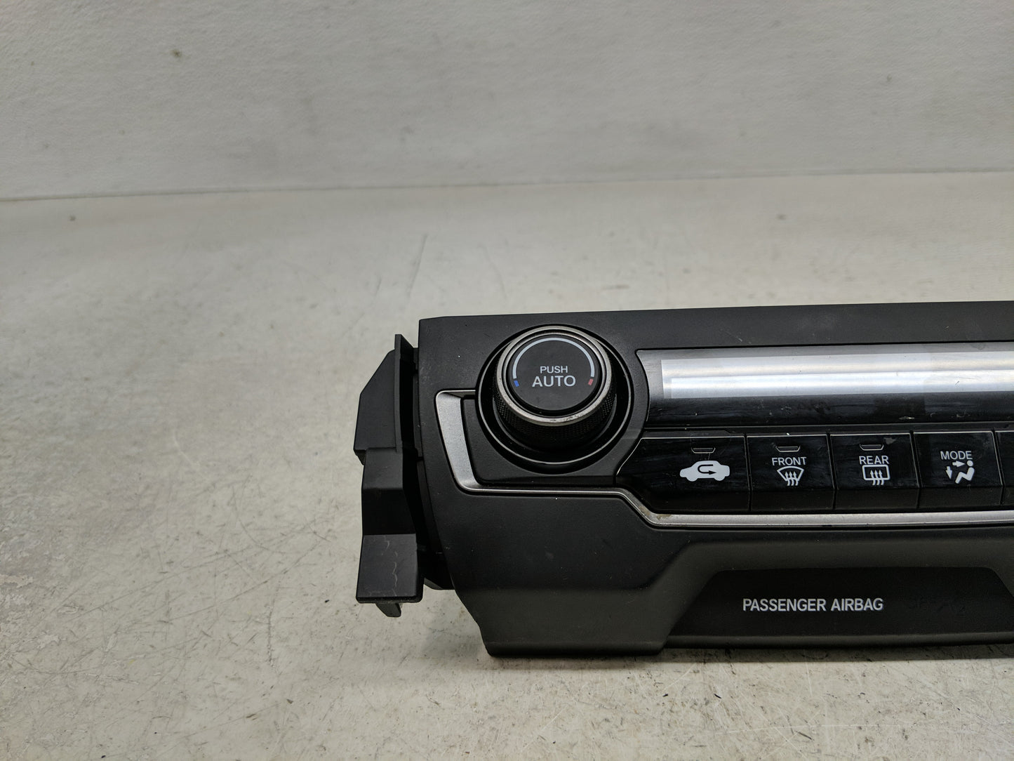 2017-2021 Honda Civic Climate Control Module Temperature AC/Heater Replacement P/N:1049A2 193039 0290A3 041116 Fits OEM Used