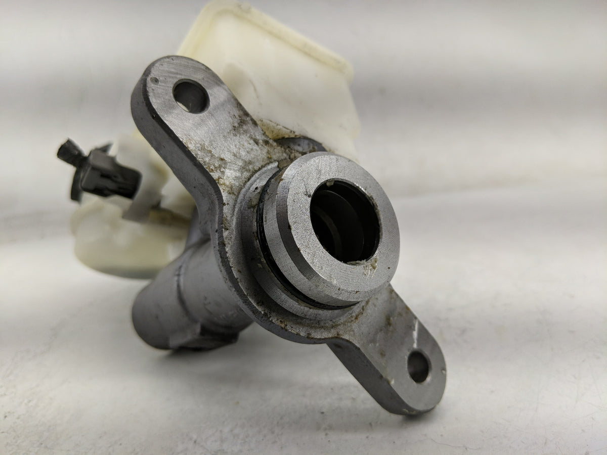 2016-2021 Honda Civic Brake Master Cylinder 1311394 - Oemusedautoparts1.com