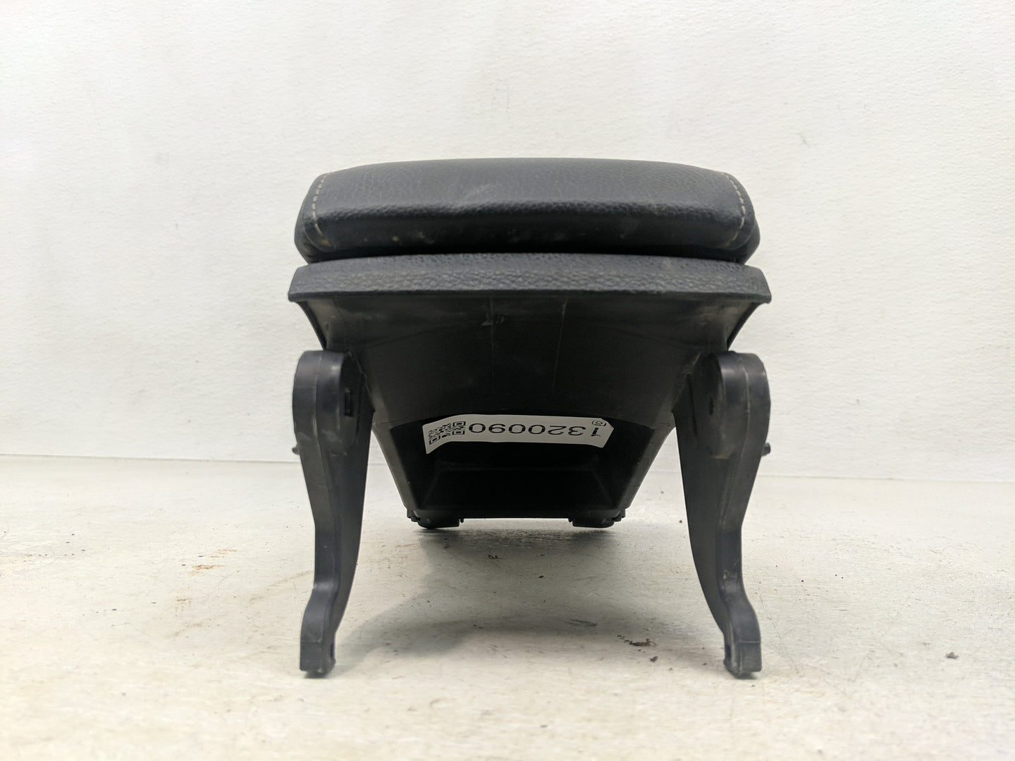 2020 Honda Civic Center Console Armrest Cover Lid Fits OEM Used Auto Parts - Oemusedautoparts1.com